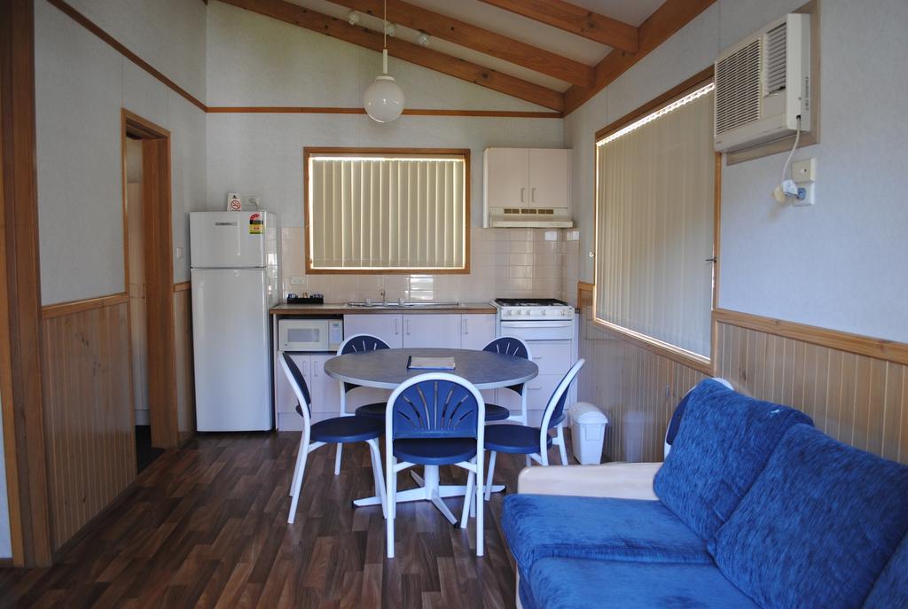 Pleasurelea Tourist Resort & Caravan Park Batemans Bay Kamer foto